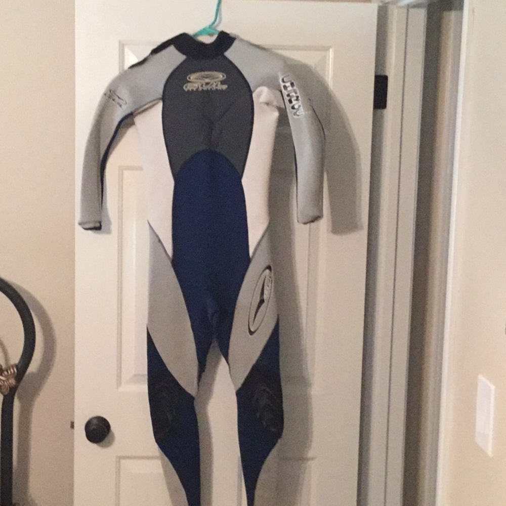 Wet suit for 7-10 year old child